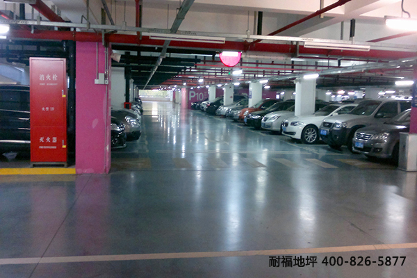 停車場地坪