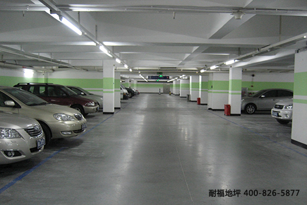 停車場地坪